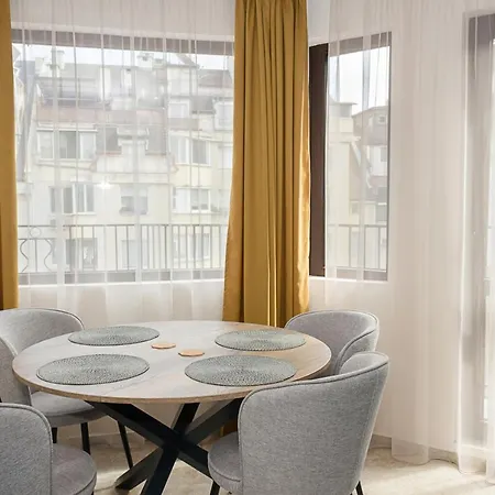 Apartament Blue Wave Varna- 2bd Flat With Parking By Flat Mаnager